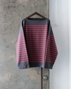 TRICOT AAST col.Periscope / Persian Redのサムネイル