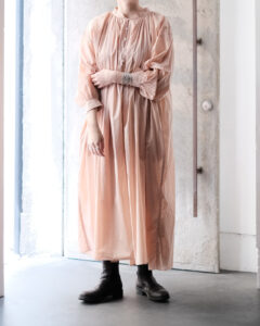 CHURCH SMOCK DRESS col.Pink Beigeのサムネイル