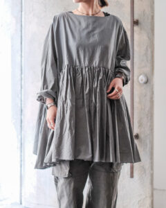 WIDE GATHER BLOUSE col.Dim Turquoiseのサムネイル