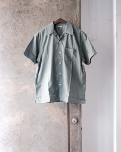 BACK GATHERING SS SHIRT col.Sage Green BACK GATHERING SS SHIRT col.Sage Greenのサムネイル