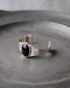 bangle 09 col.Silver × Black onyx bangle 09 col.Silver × Black onyxのサムネイル
